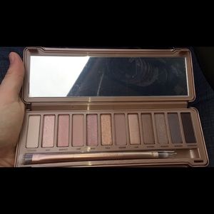 Urban Decay naked 3 eyeshadow pallet