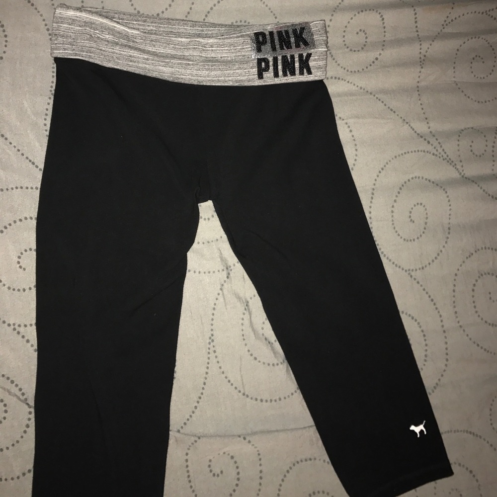VS pink yoga crop leggings