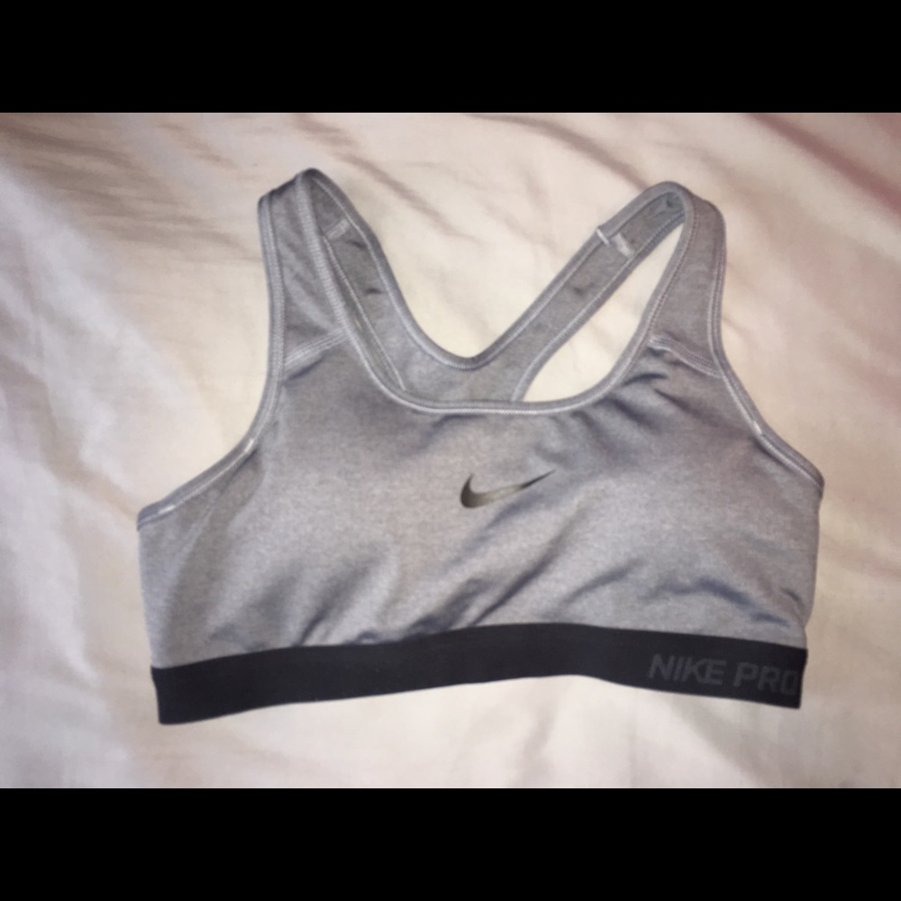 nike pro sports bra