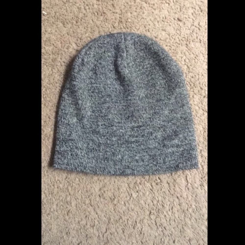 Tilly's Gray Beanie
