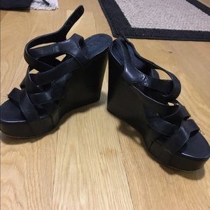 Size 7.5 worn Vince camuto wedges