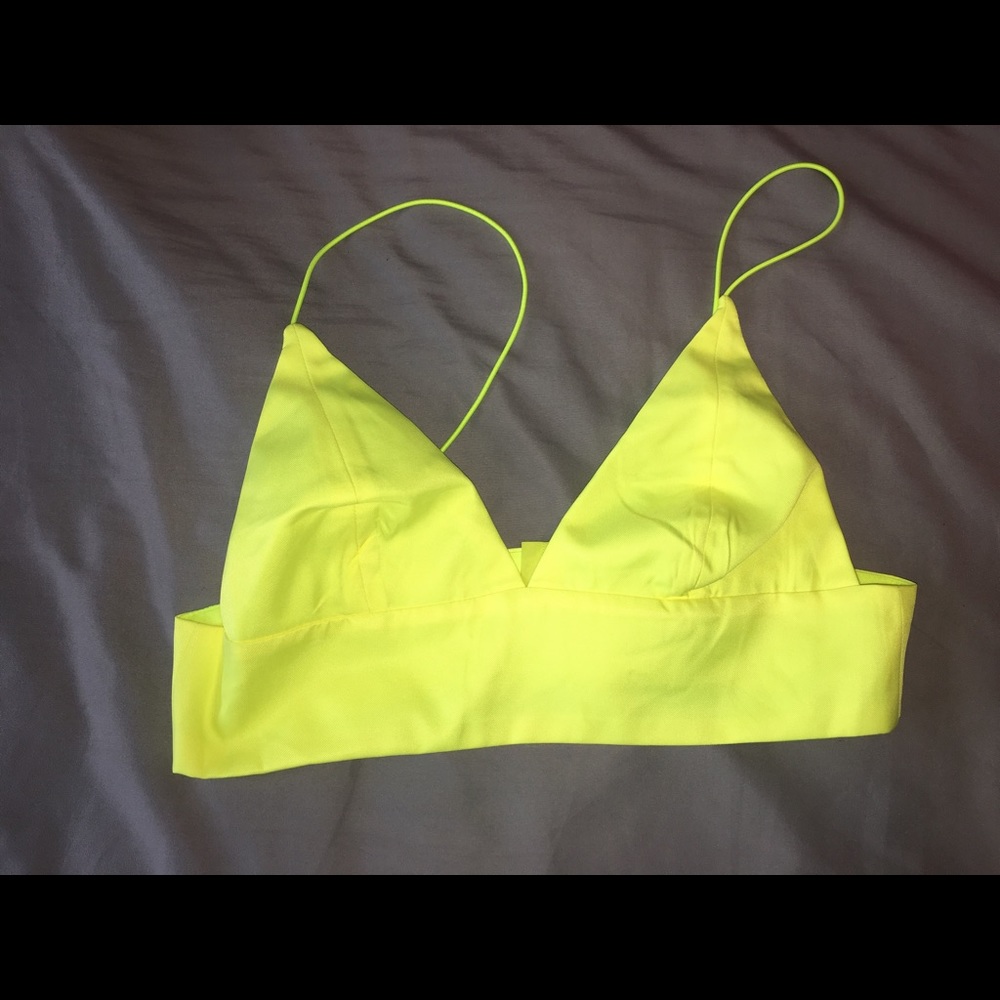 Tobi Crop Top