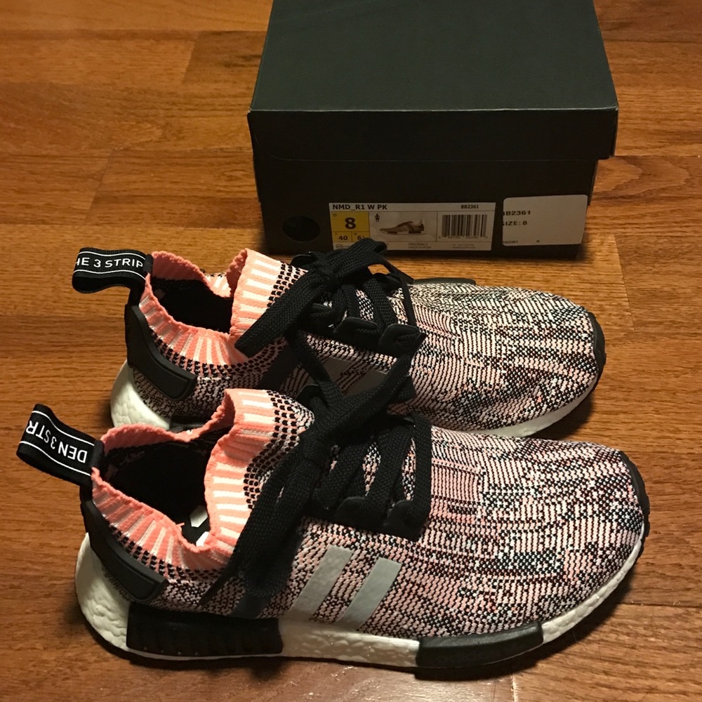 Adidas NMD R1 Size 8 Black/Onix Brand New