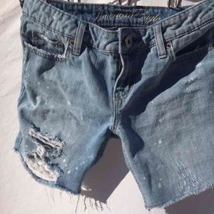 Weathered out jean shorts