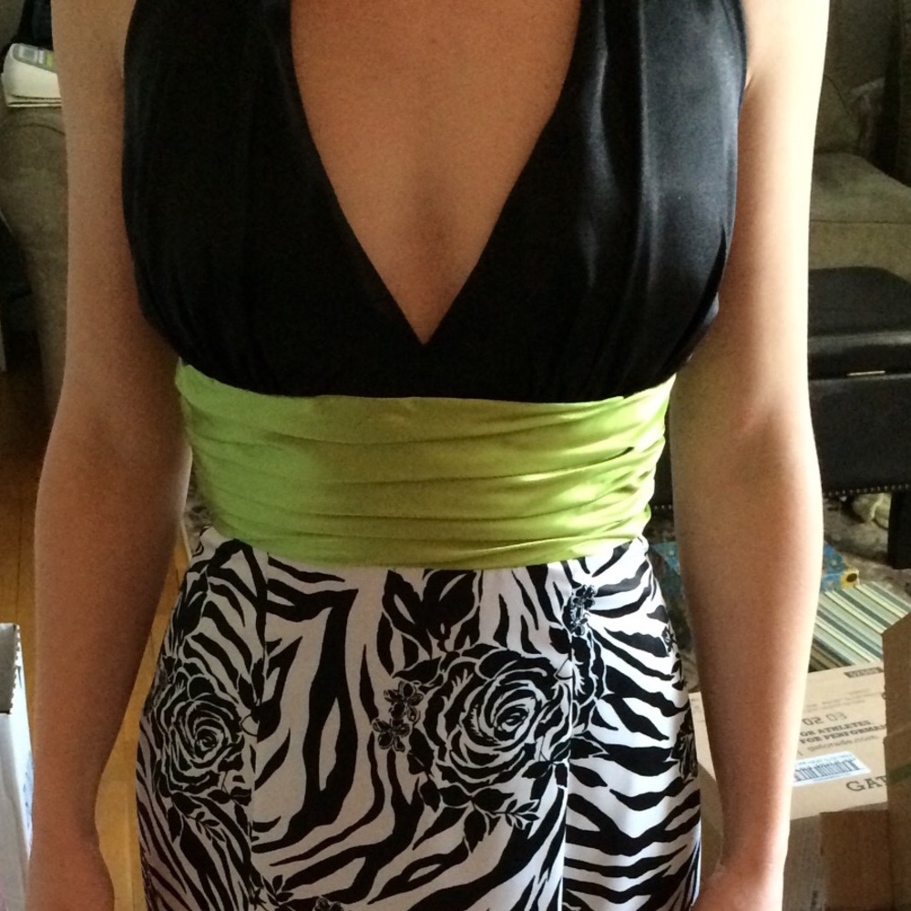 🎀 Gorgeous Formal Gown 🎀