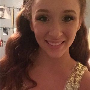 Meet your Posher, Kelsi