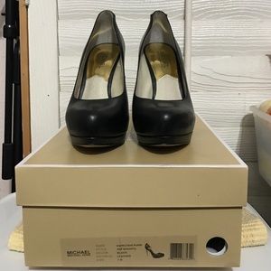 Michael Kors Hamilton Pumps 7M - Box included