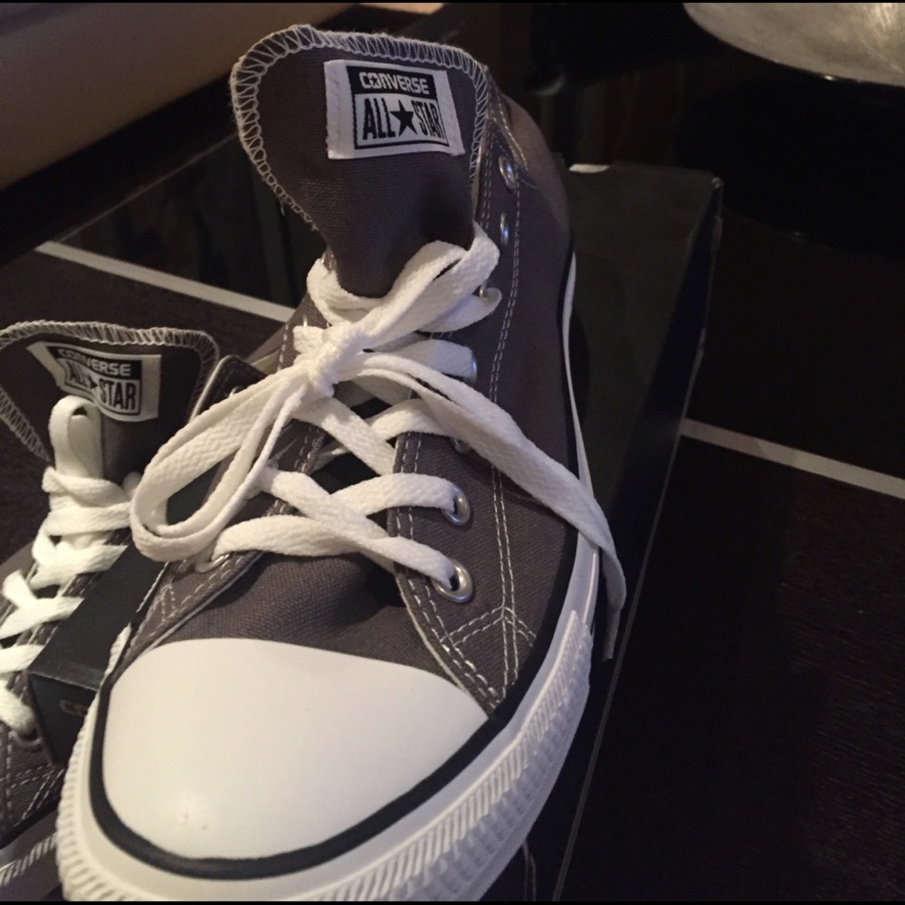 Men's grey Converse