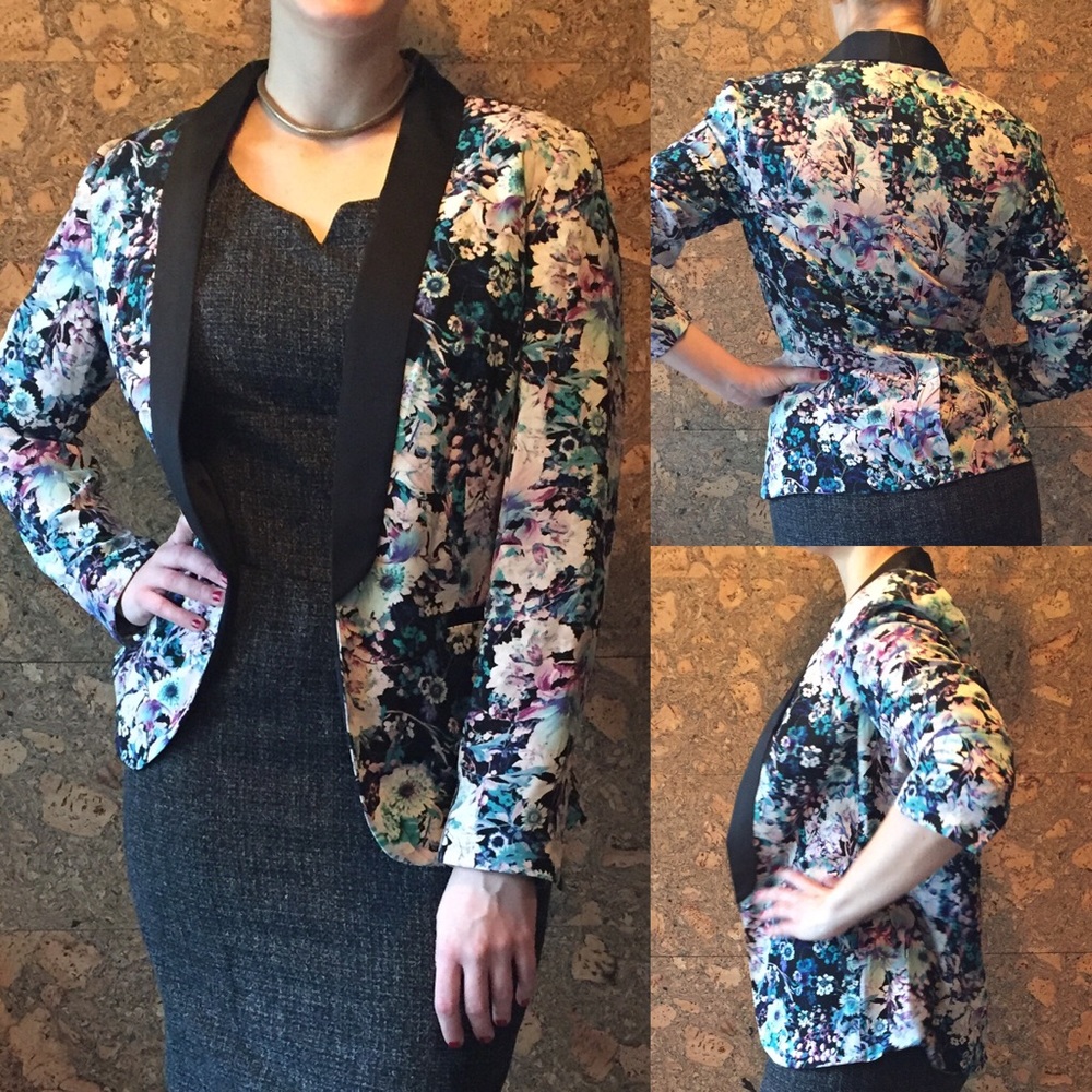 Floral print tuxedo blazer