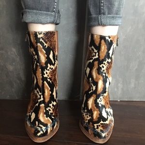 Leopard & leather boots!!