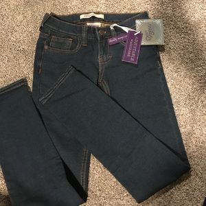NWT. Blue jeggings