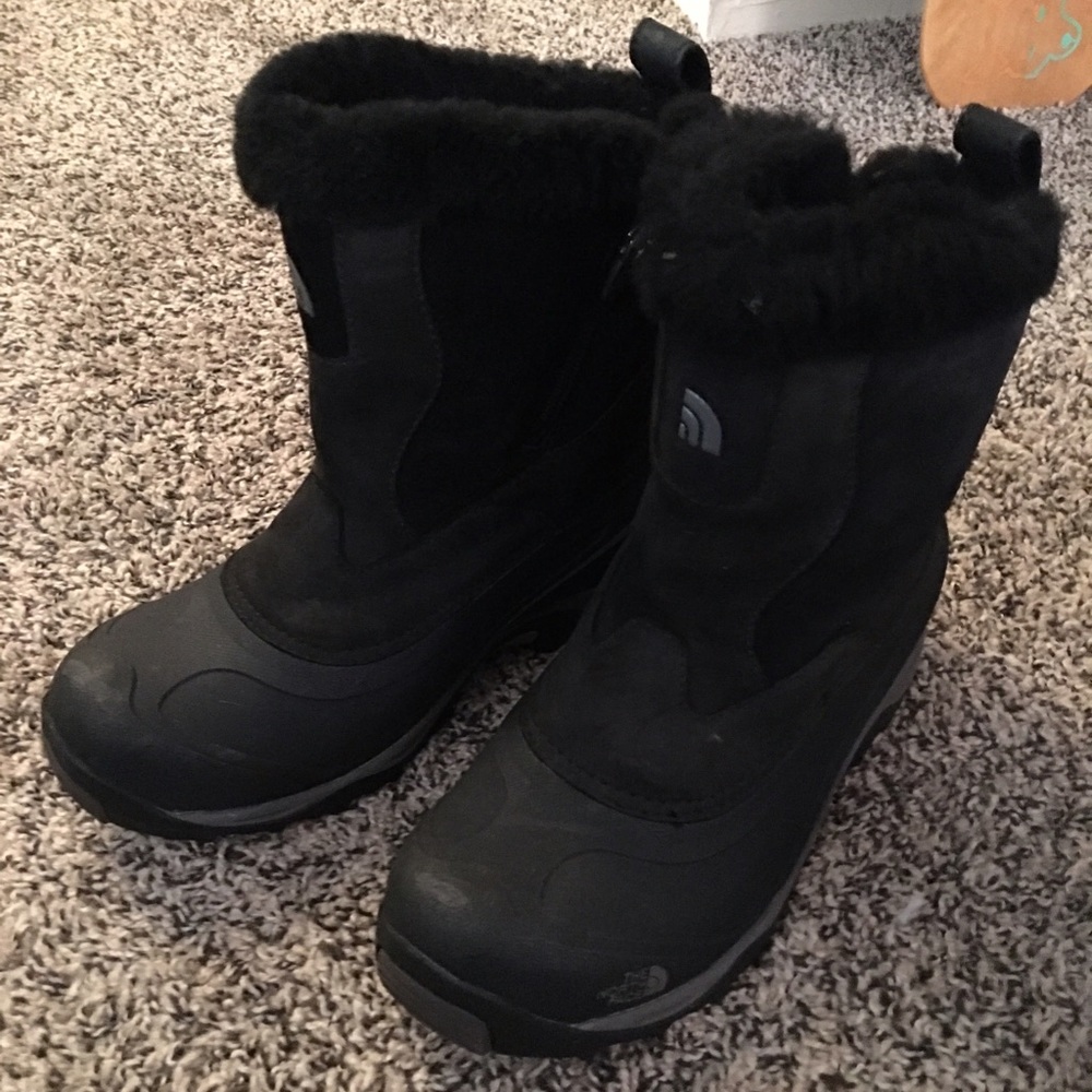 Northface women boots size 10