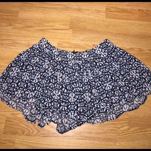 blue aztec flowy shorts