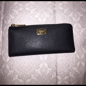 Black Michael Kors wallet