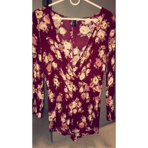 FORVER21  Floral romper
