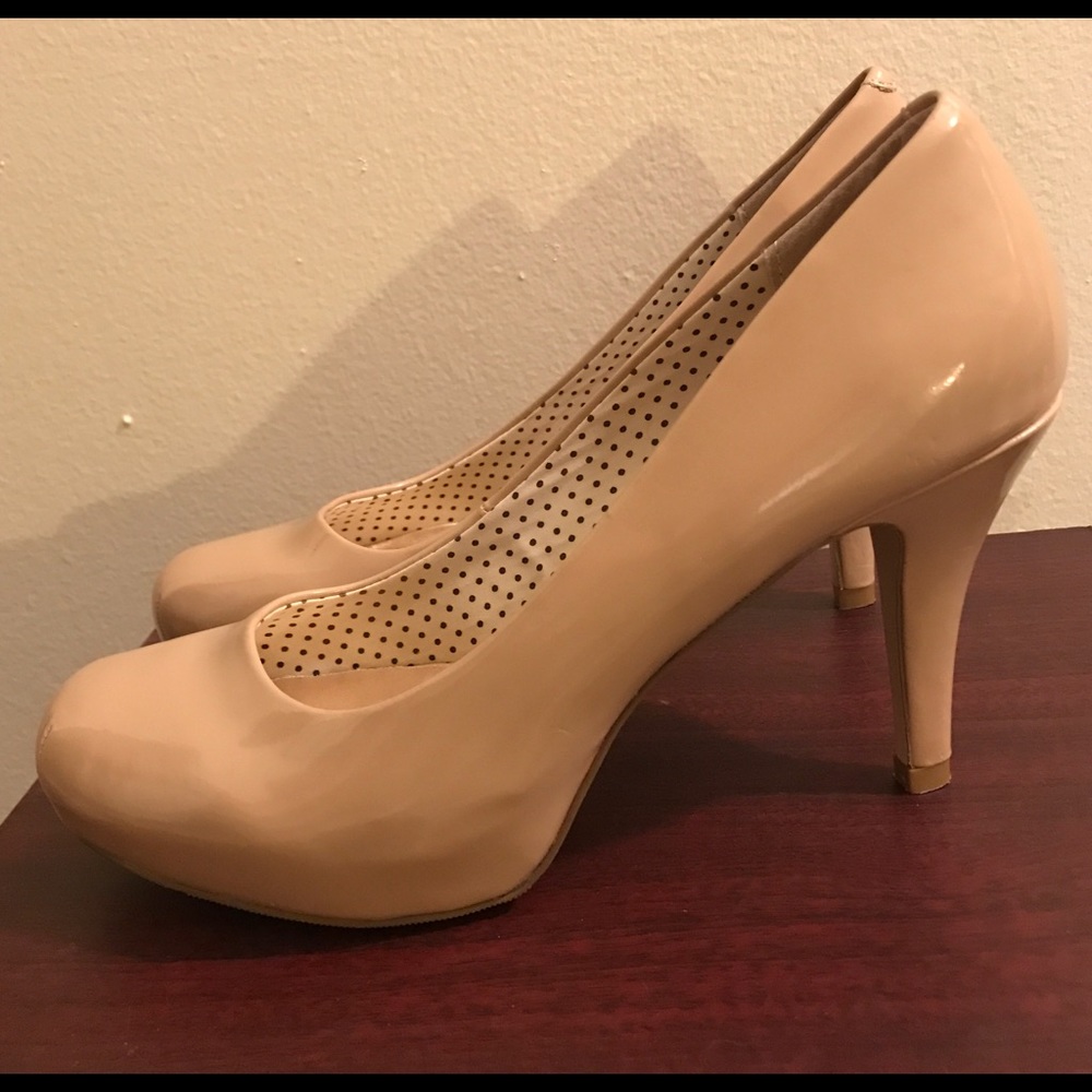 Madden Girl Getta Pumps