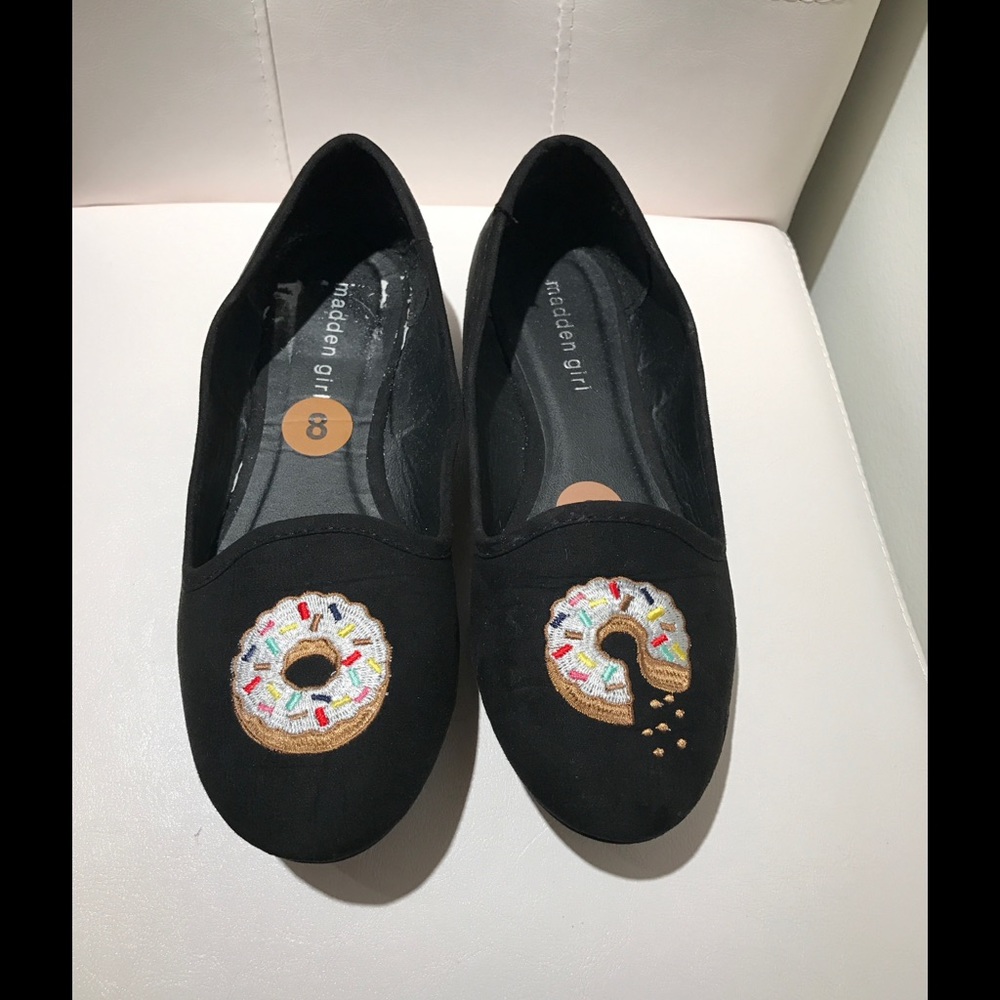 Adorable Madden Girl Donut Flats