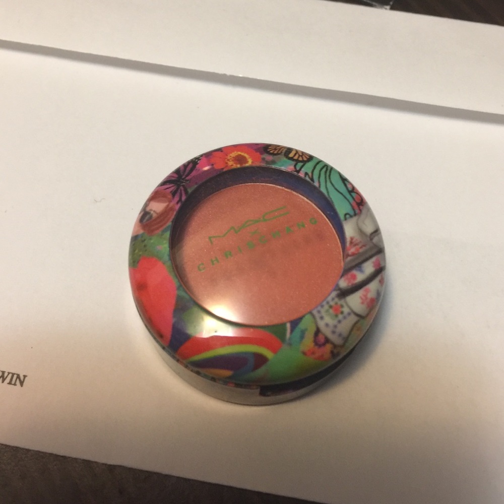 Mac  eyeshadow limited edition