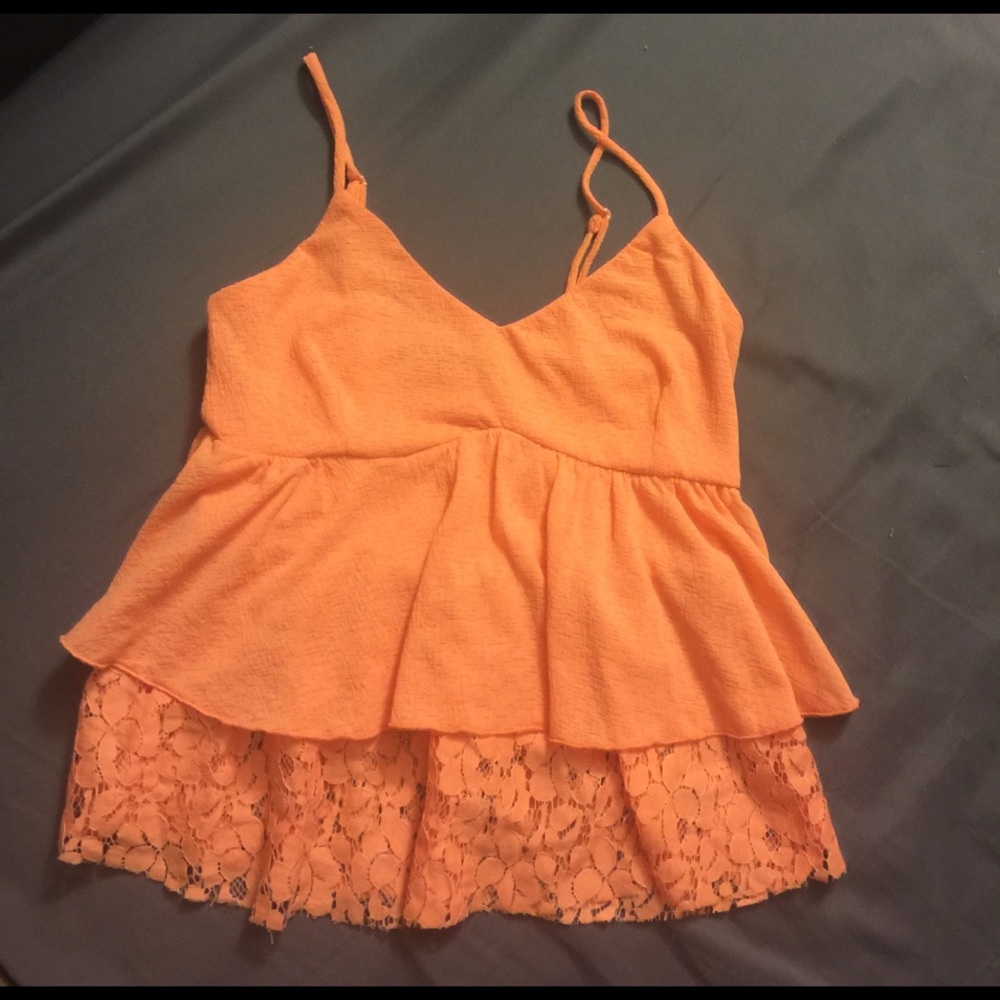 Flowy tank