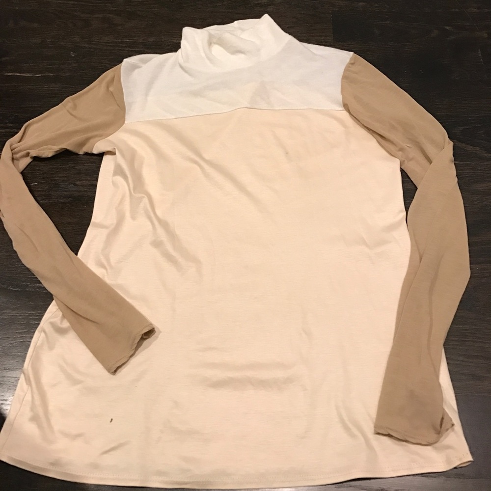 Helmut Lang  beige lightweight turtleneck !