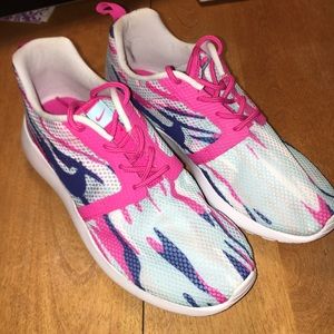 Brand New Nike Roshes