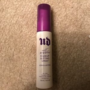 Urban decay make up setting spray