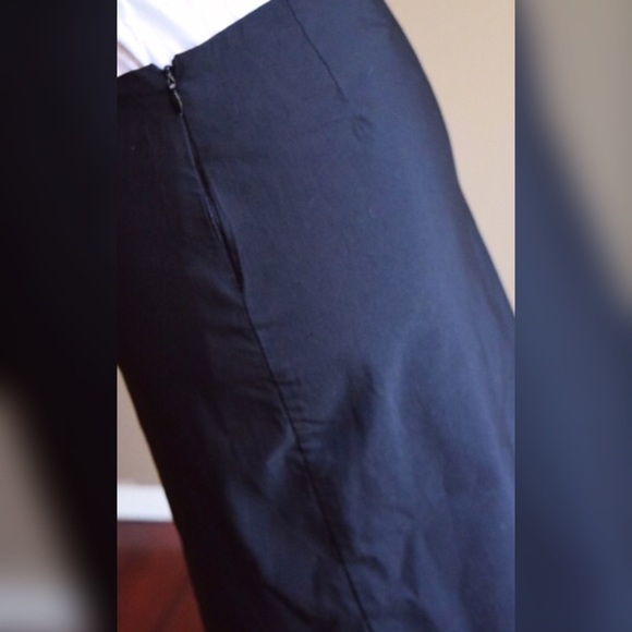 5/$25 DMBM Stretchy Pencil Skirt - Picture 3 of 4