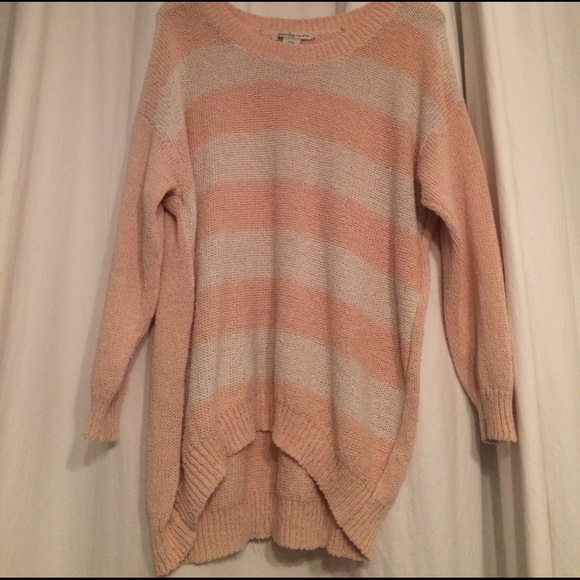 American Rag Sweaters - American Rag || Peach 🍑 Knit Sweater