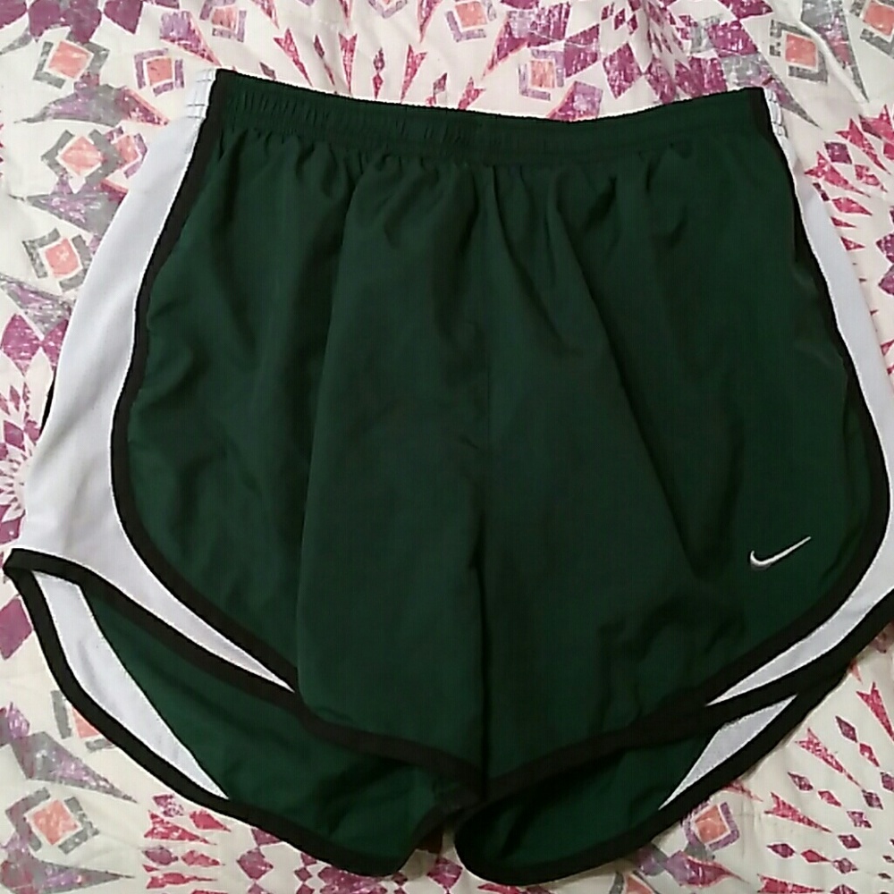 Nike dark green shorts