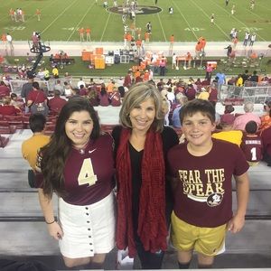 Meet your Posher, Kelly