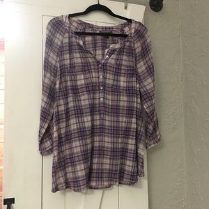 NWT A Pea in the Pod maternity plaid blouse