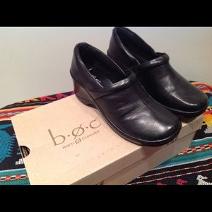 Born leather clogs. Brand new!