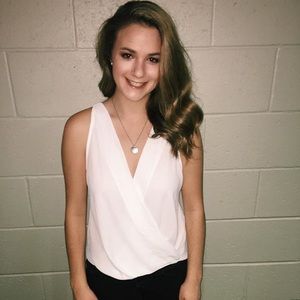 Meet your Posher, Juliana