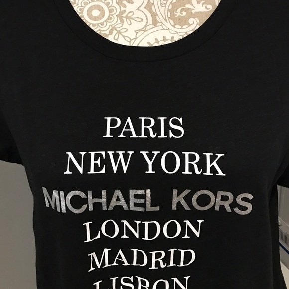 MICHAEL Michael Kors Tops - MMK 💯% Cotton Tee BLACK/White/Silver