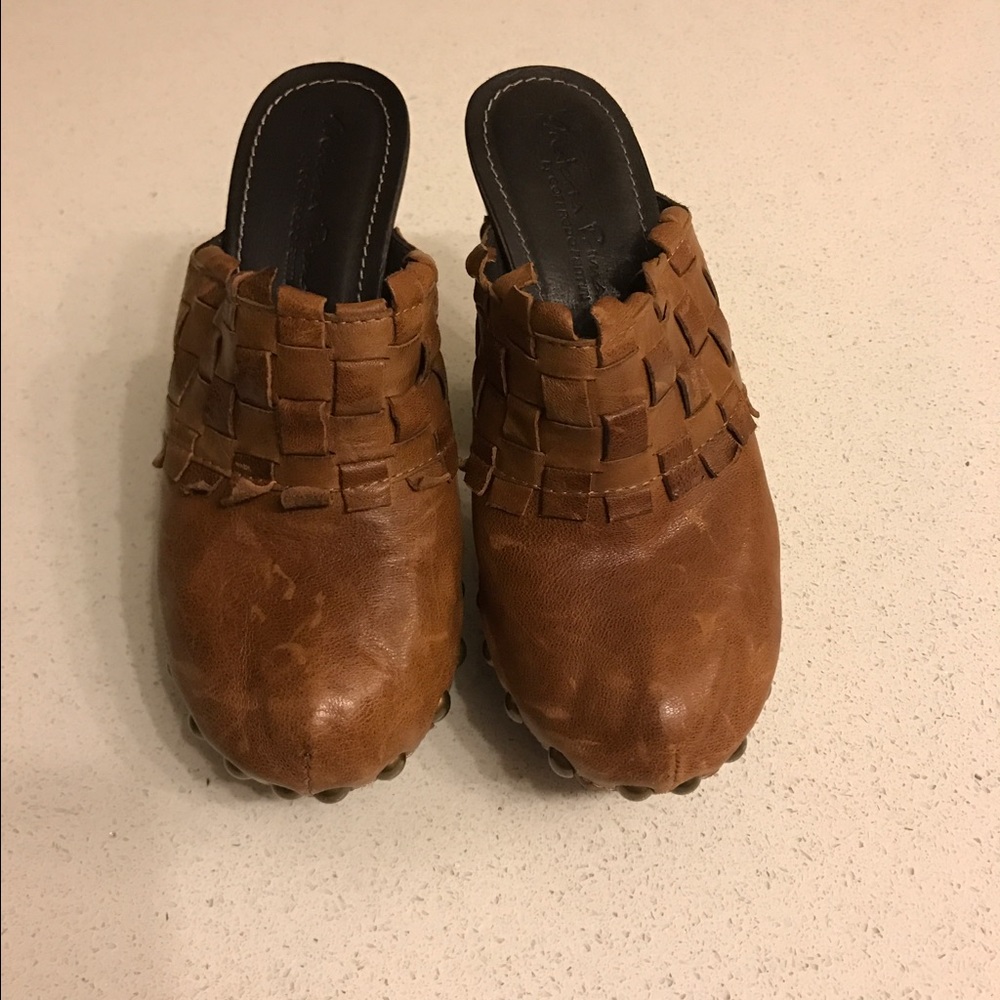 Brown clogs. Wore one time. In excellent condition