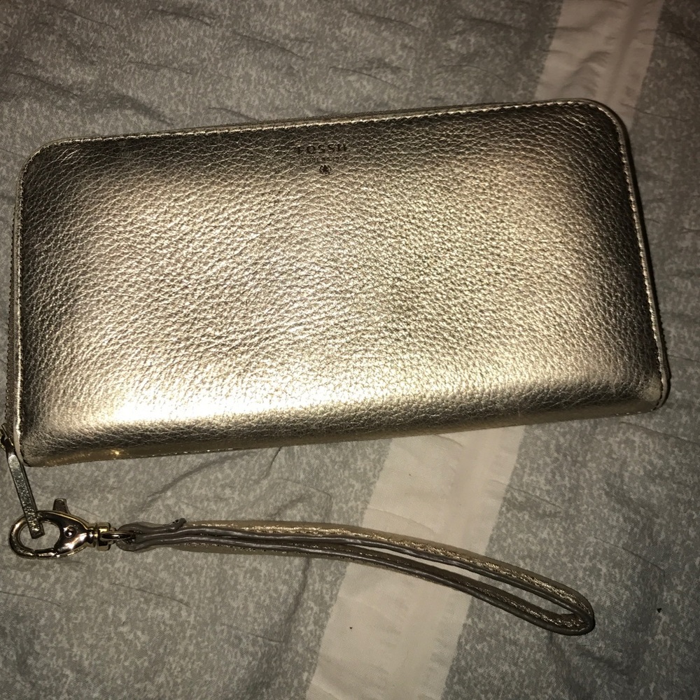 🚫SOLD🚫Fossil Wristlet Wallet