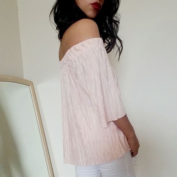 FORGET ME NOT BLUSH OFF SHOULDER TOP - Picture 2 of 3