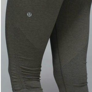 Lululemon in the flows crop grey pants