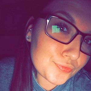 Meet your Posher, Ambriana