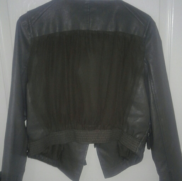 Jackets - Picture 4 of 4