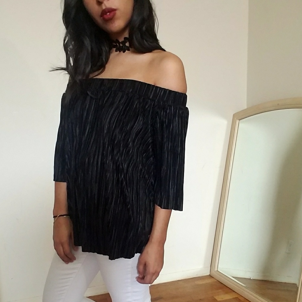 FORGET ME NOT BLACK OFF SHOULDER TOP - Picture 3 of 8