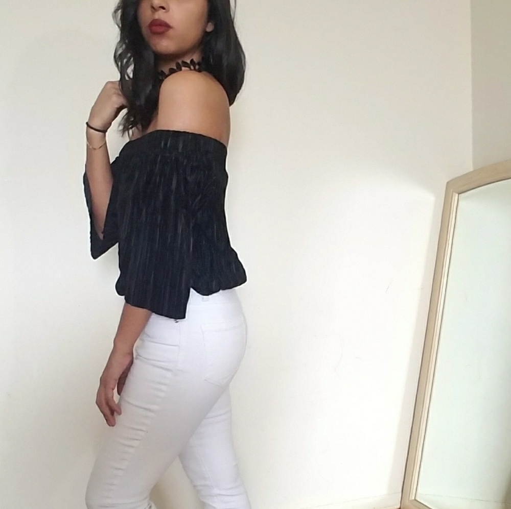 FORGET ME NOT BLACK OFF SHOULDER TOP - Picture 4 of 8