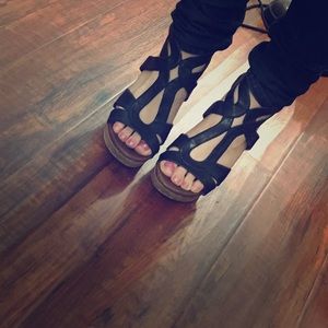 Dolce Vita wedge Heels 👠