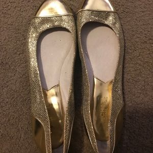 Micheal Kors Flats