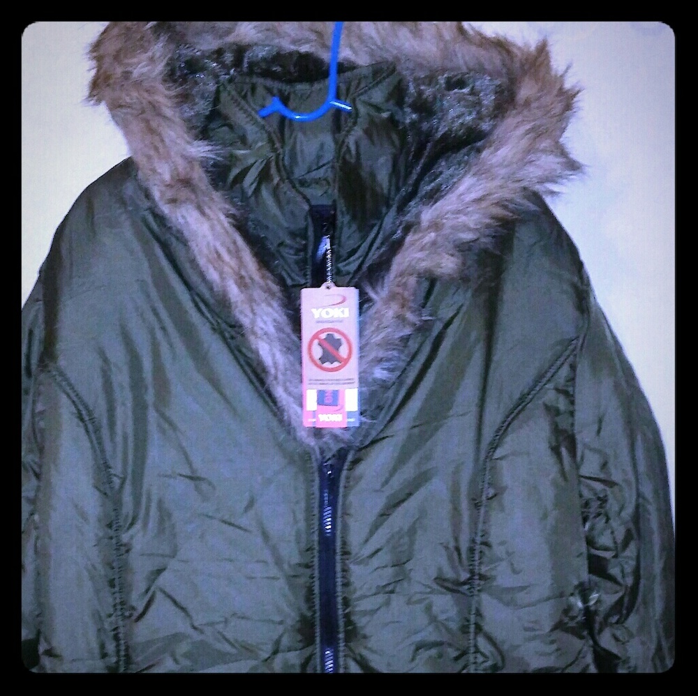 Brand-new green long coat