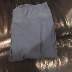 Lularoe tall and Curvy solid blue