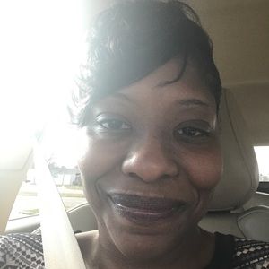 Meet your Posher, Felicia