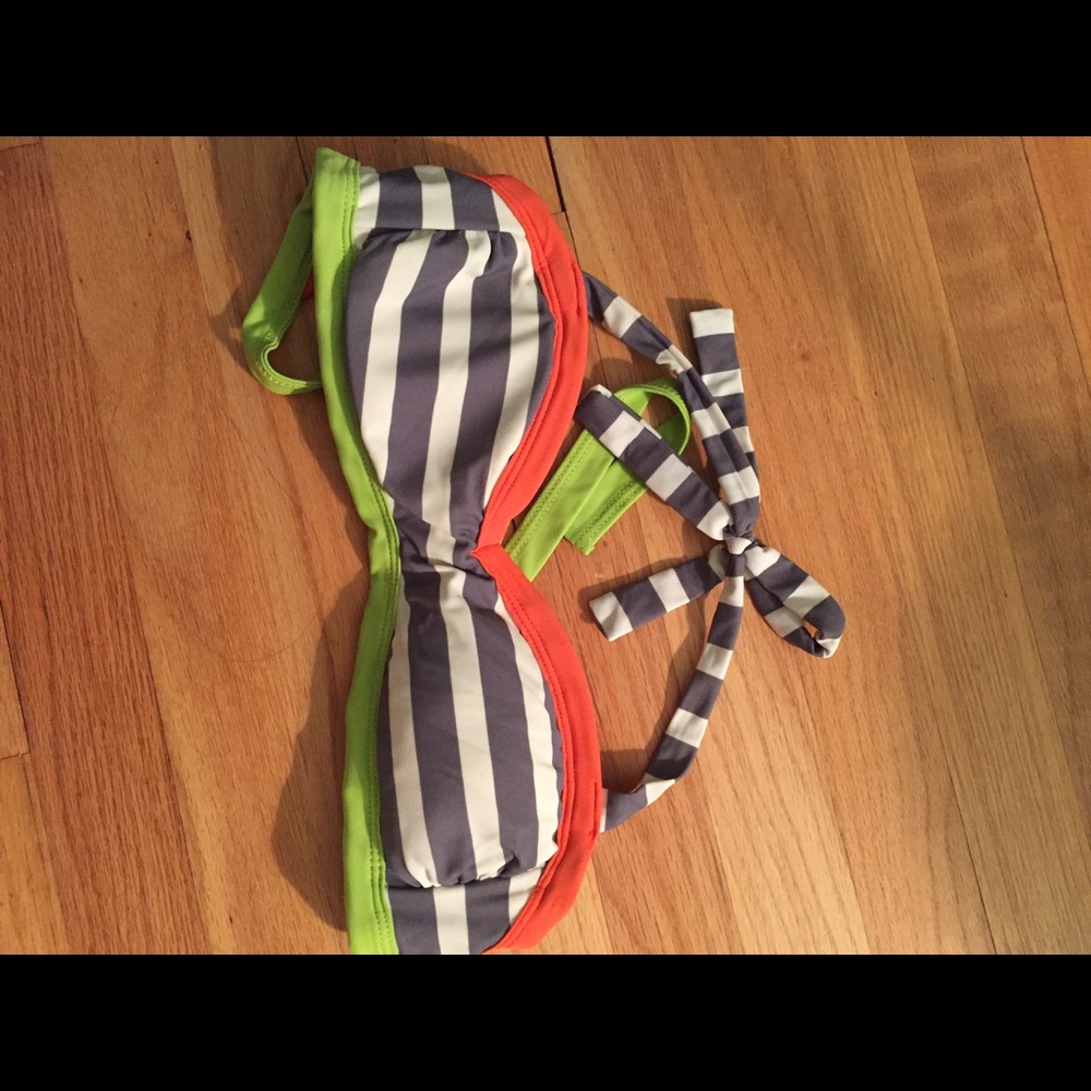 Bathing suit top