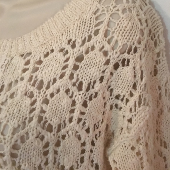 Open weave sweater top - Picture 2 of 4