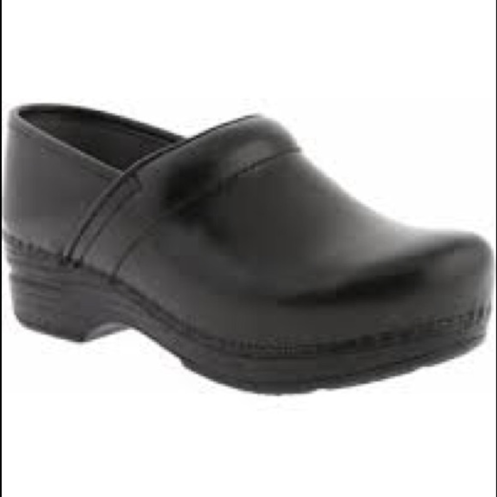 Black dansko XP clogs